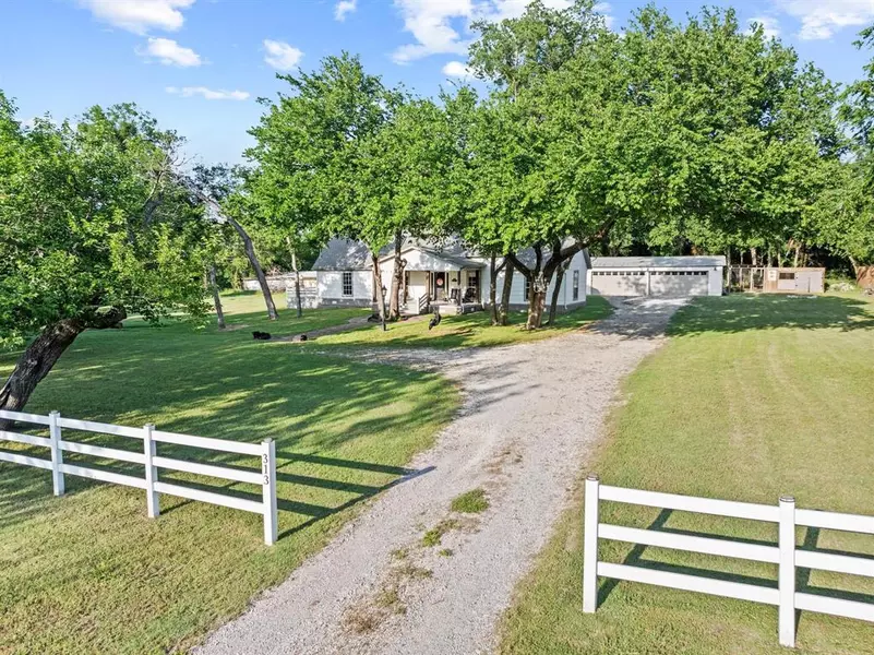 313 Chicken Street, Weston, TX 75009
