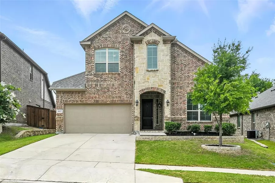 5817 Tuleys Creek Drive, Fort Worth, TX 76137