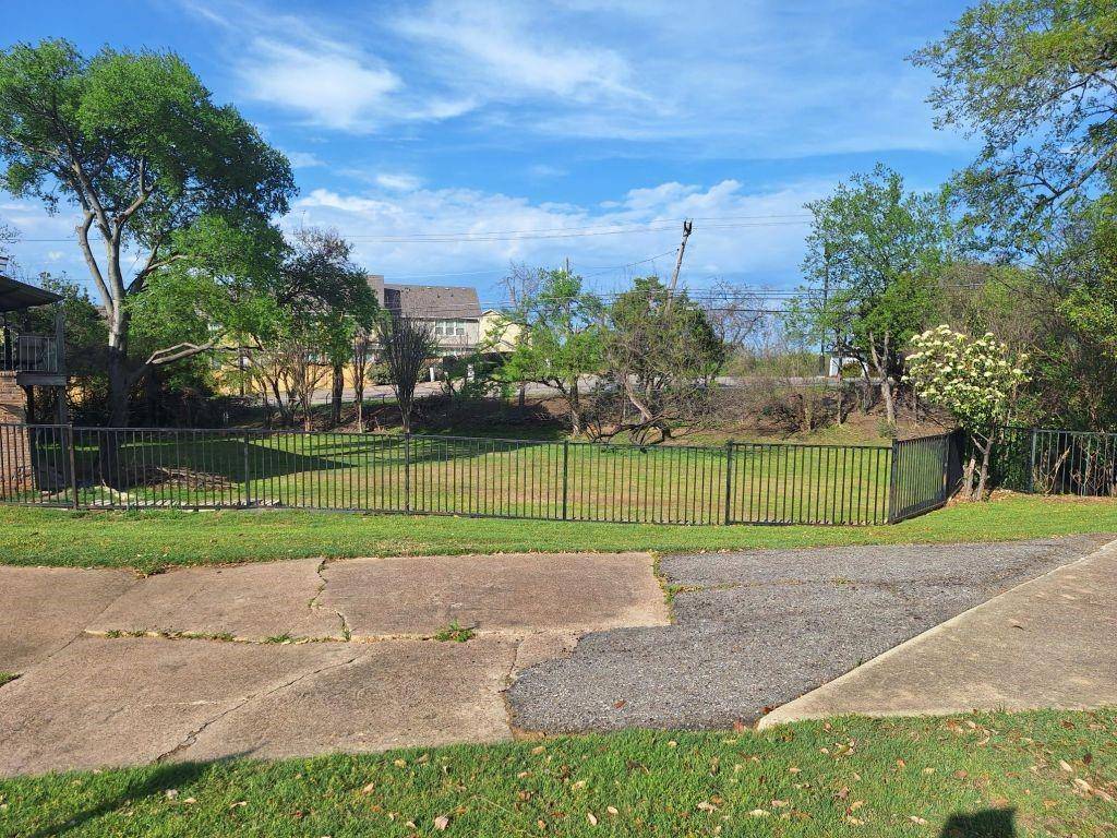 Irving, TX 75038,2415 Skyline Drive