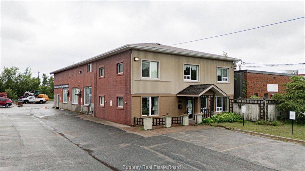Sudbury, ON P3E 4W2,2147 ARMSTRONG ST