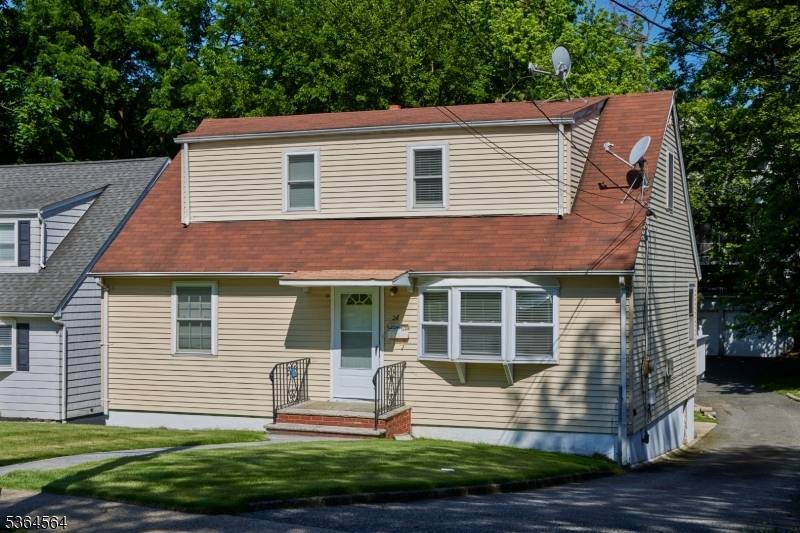 Verona Twp., NJ 07044,26 Westview Rd