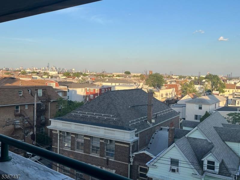 Newark City, NJ 07105,41  51 Wilson Ave #1