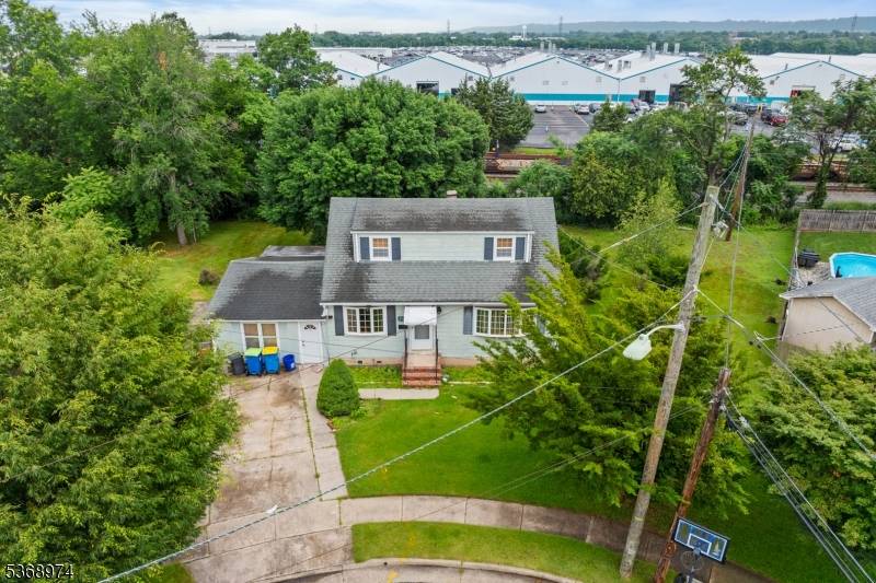 Manville Boro, NJ 08835,277 E Camplain Rd