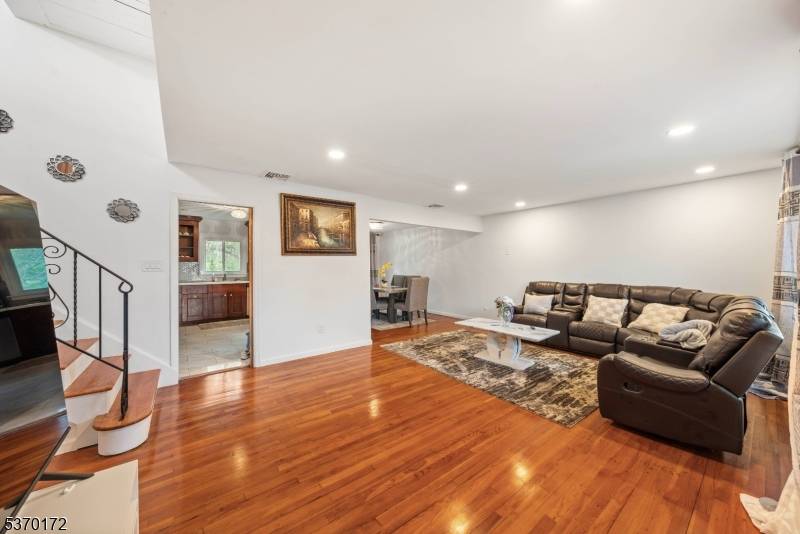Union Twp., NJ 07083,2851 Debra Way