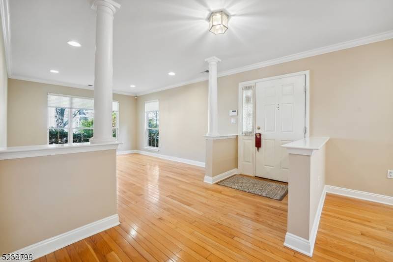 Bernards Twp., NJ 07920,14 Cannon Ct Ondo