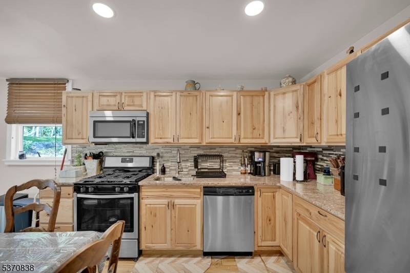 West Milford Twp., NJ 07480,5 Pheasant Lane