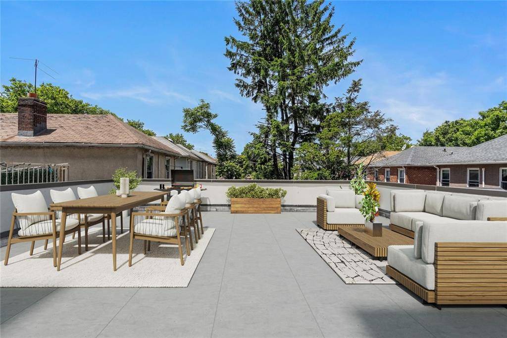 7616 Bay Pkwy #2B, Brooklyn, NY 11214