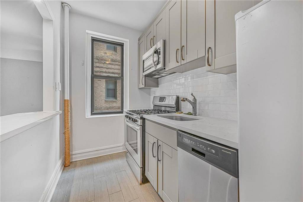 Brooklyn, NY 11209,8020 4th AVE #D5