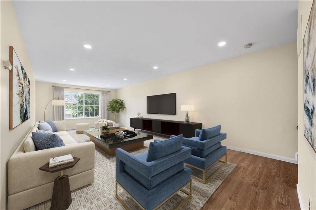 Staten  Island, NY 10304,38 Studio LN