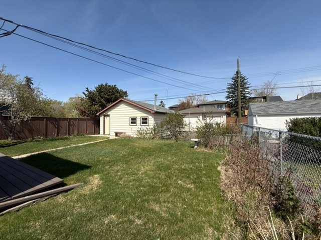 Calgary, AB T2N 0S5,2138 5 AVE Northwest