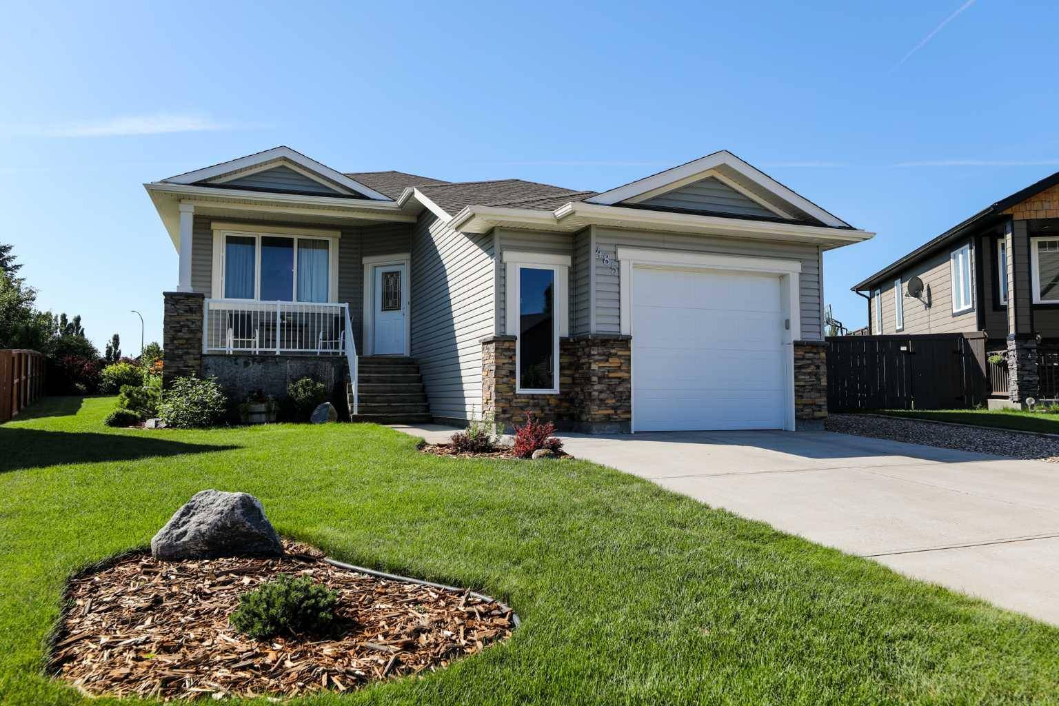 485 Edinburgh RD W, Lethbridge, AB T1J 5A8