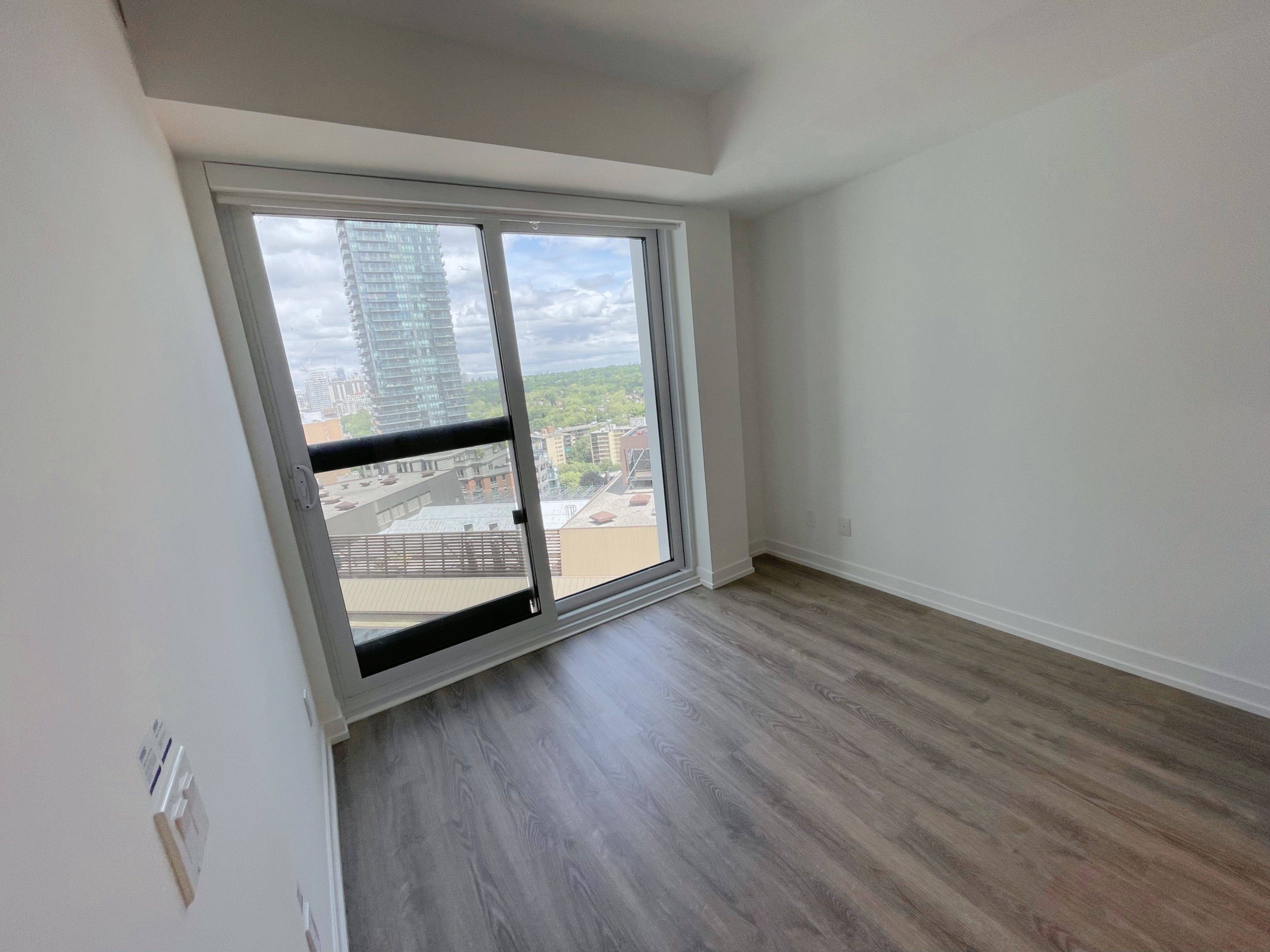 Toronto C02, ON M4W 0B8,771 Yonge ST #1905