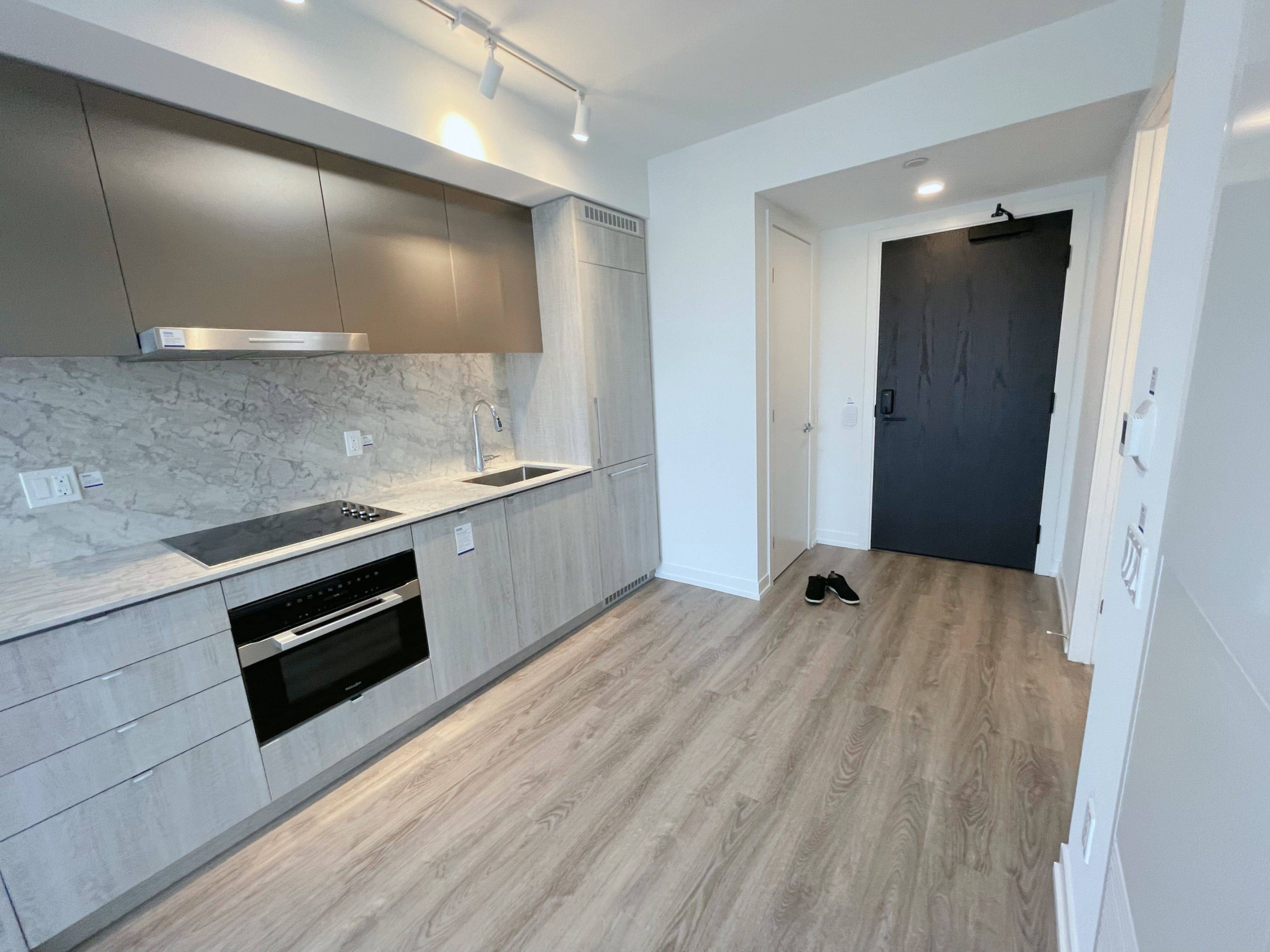 Toronto C02, ON M4W 0B8,771 Yonge ST #1905