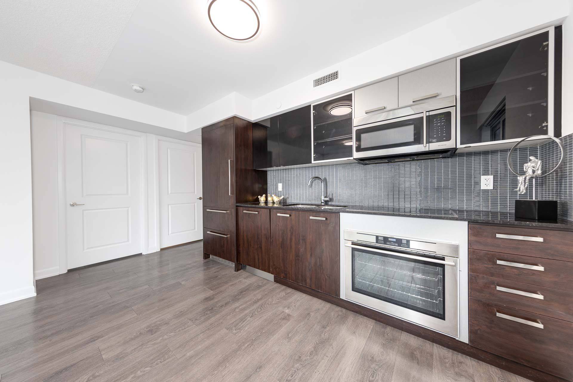 Toronto C07, ON M2N 0G1,5168 Yonge ST #1209