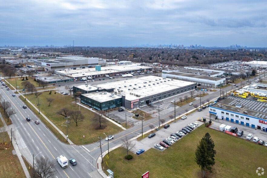 Toronto E04, ON M1P 2H1,1550 Birchmount RD #201