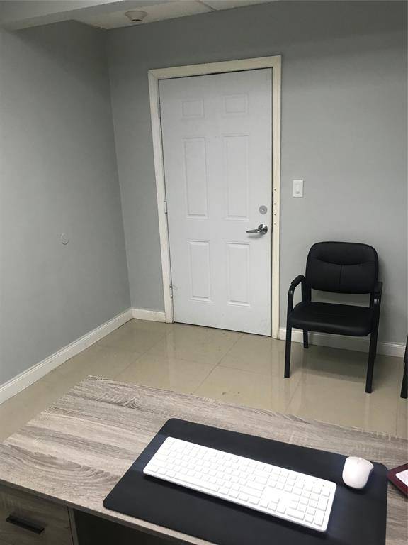Lauderdale Lakes, FL 33319,4000 N State Road 7 #302A