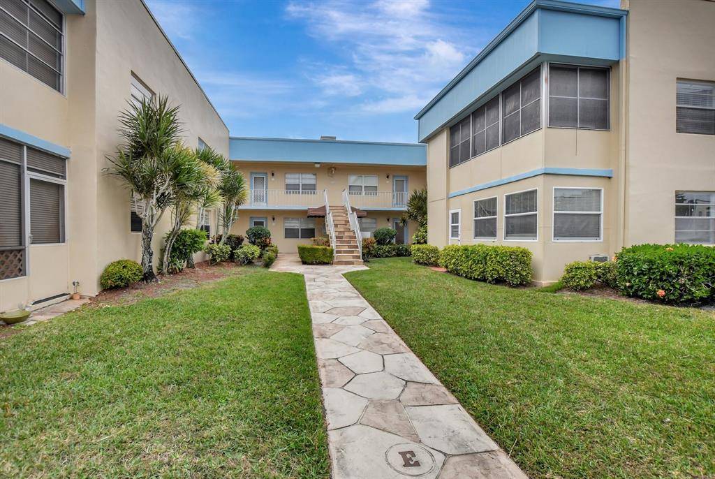 204 Burgundy E #204, Delray Beach, FL 33484