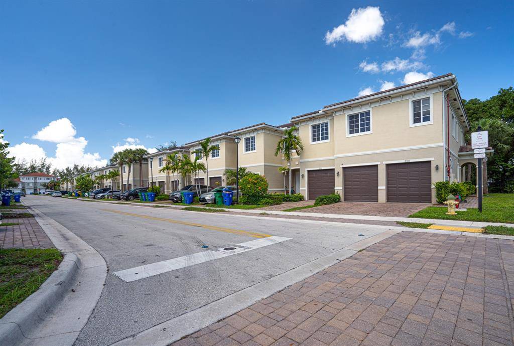 Miramar, FL 33025,2714 SW 81st Ter #2706