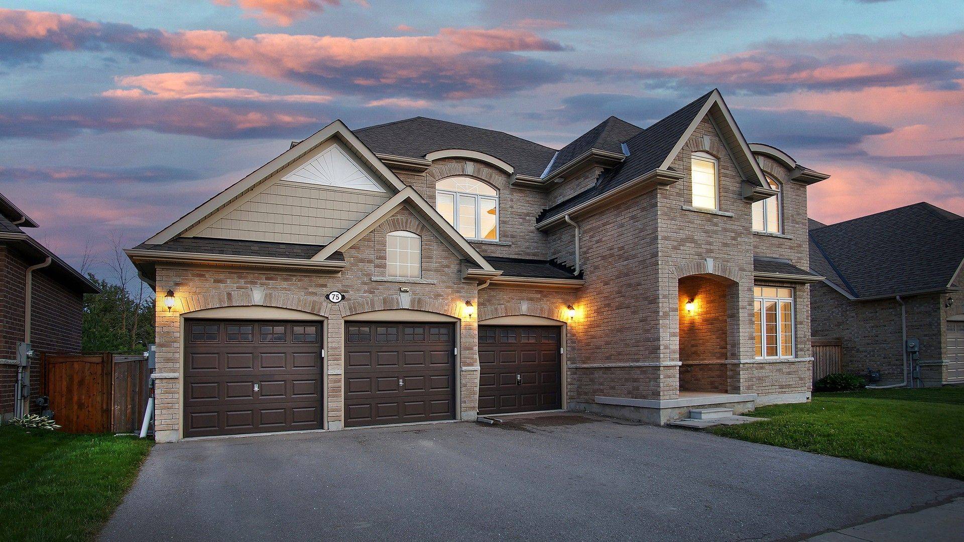 75 Dr. George Burrows Pkwy E, Georgina, ON L0E 1R0