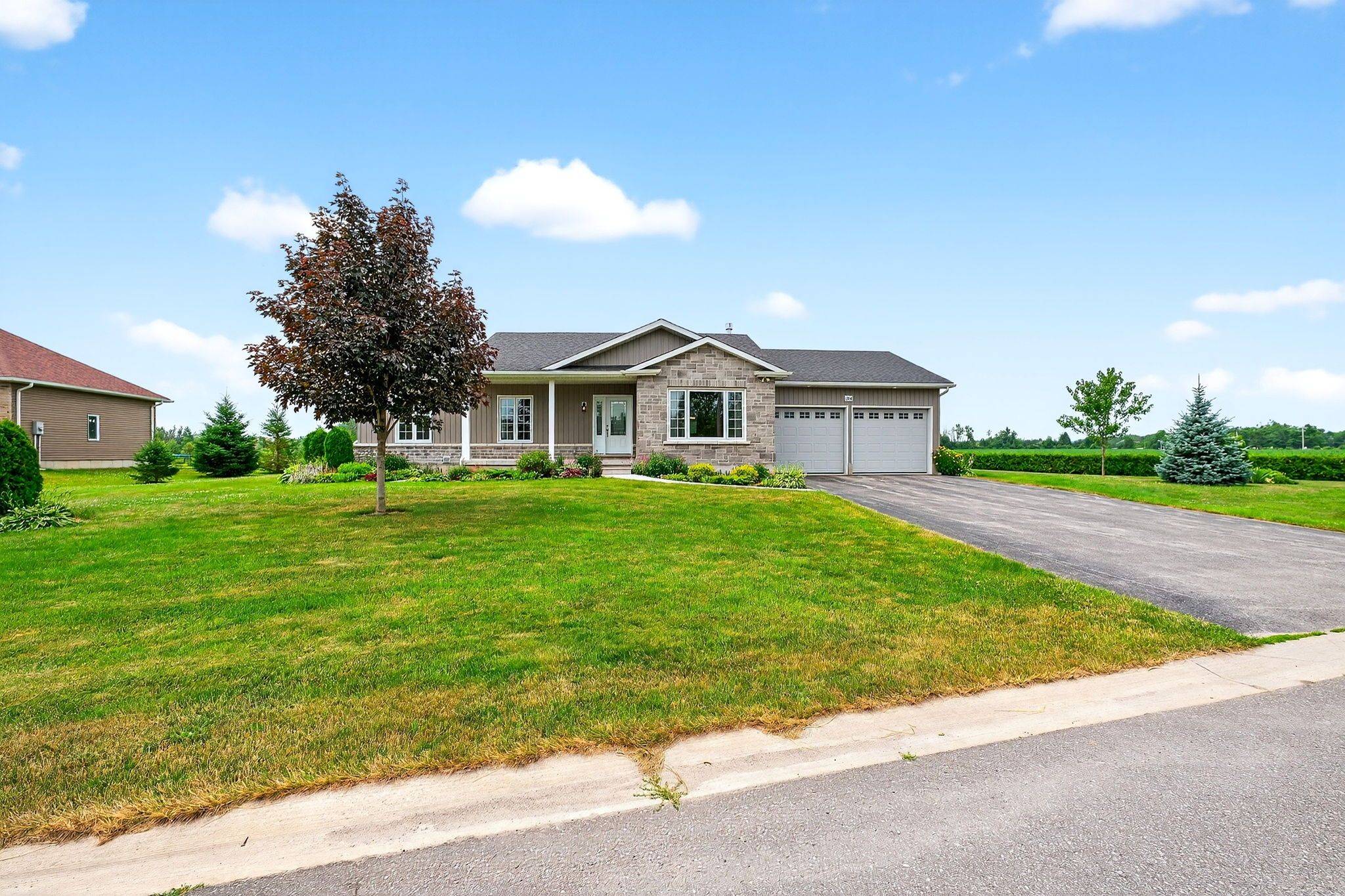 Clearview, ON L0M 1N0,164 Switzer ST
