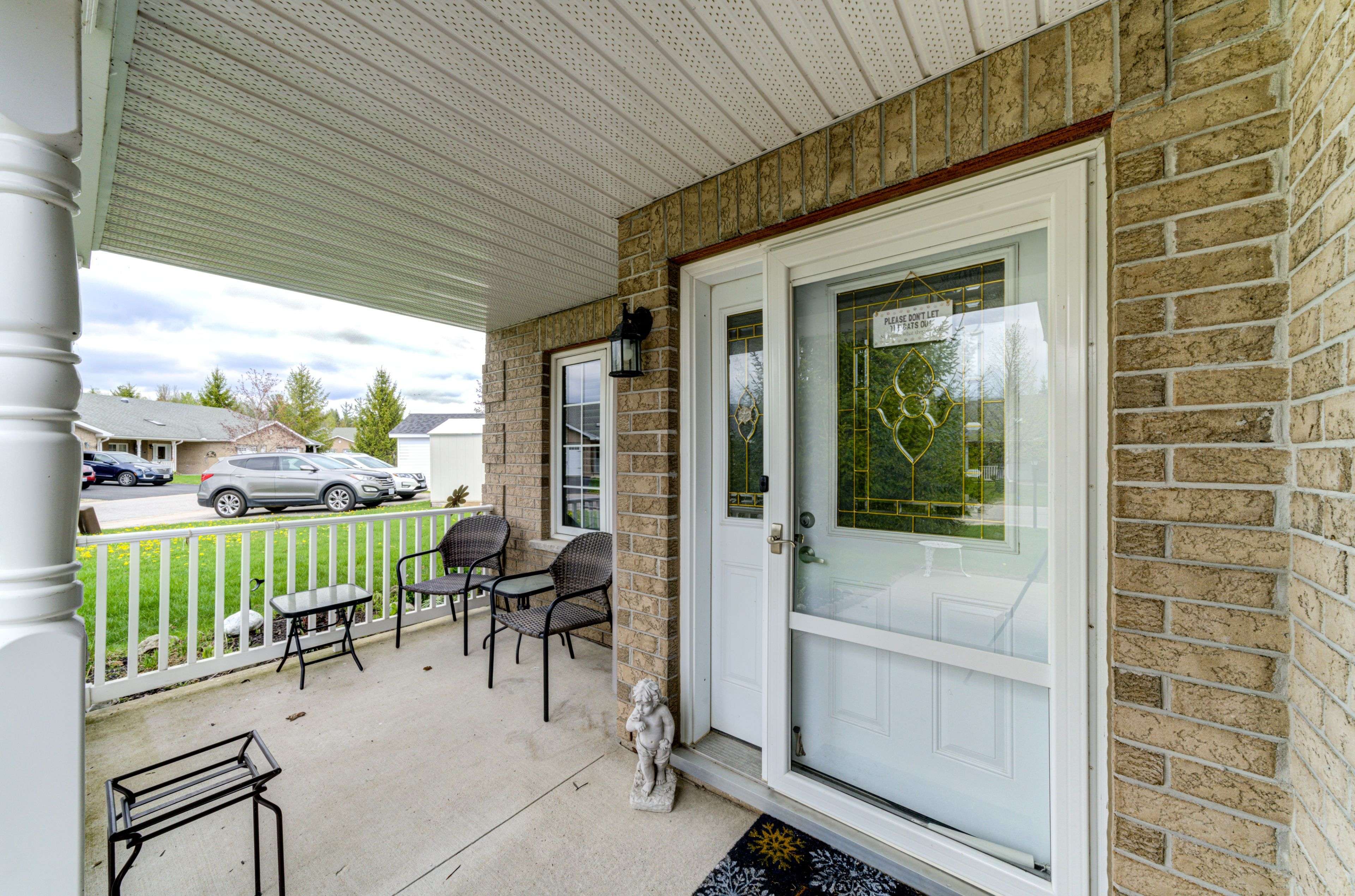 Wasaga Beach, ON L9Z 0A4,122 Meadow LN