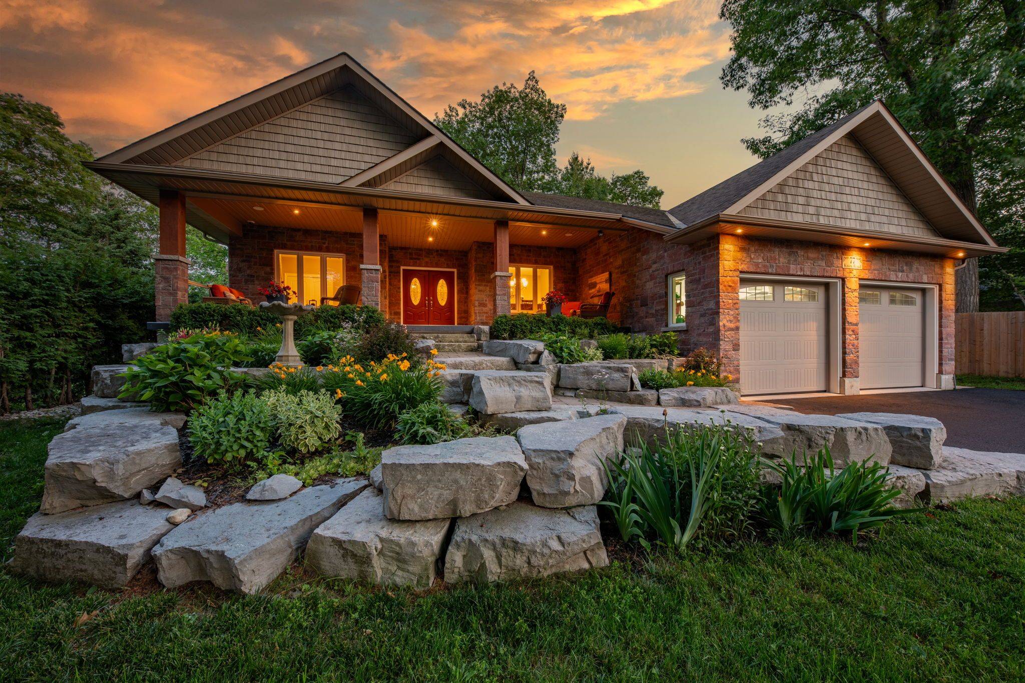 77 Knox RD W, Wasaga Beach, ON L9Z 2A8
