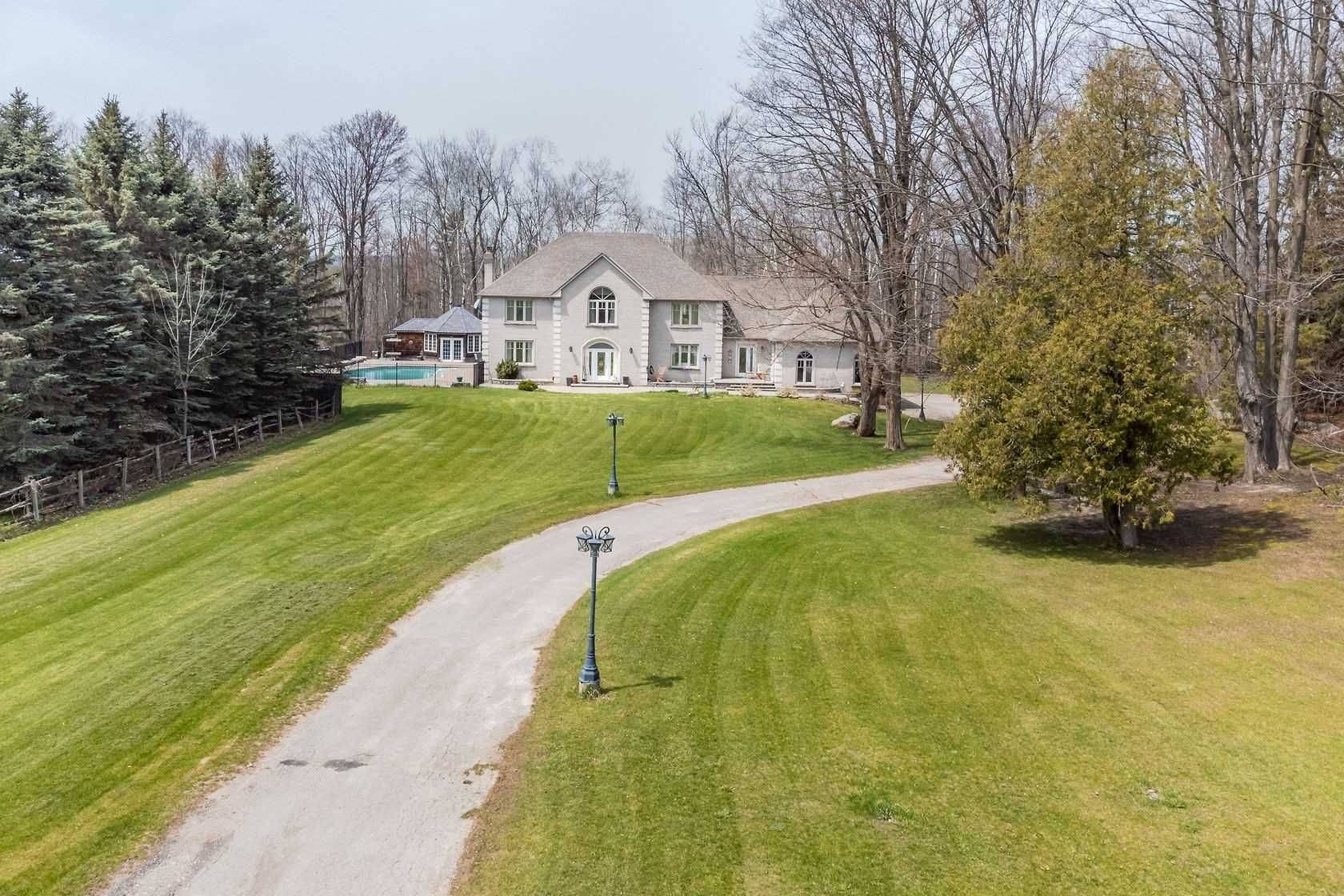 Caledon, ON L7C 0M5,4032 Boston Mills RD