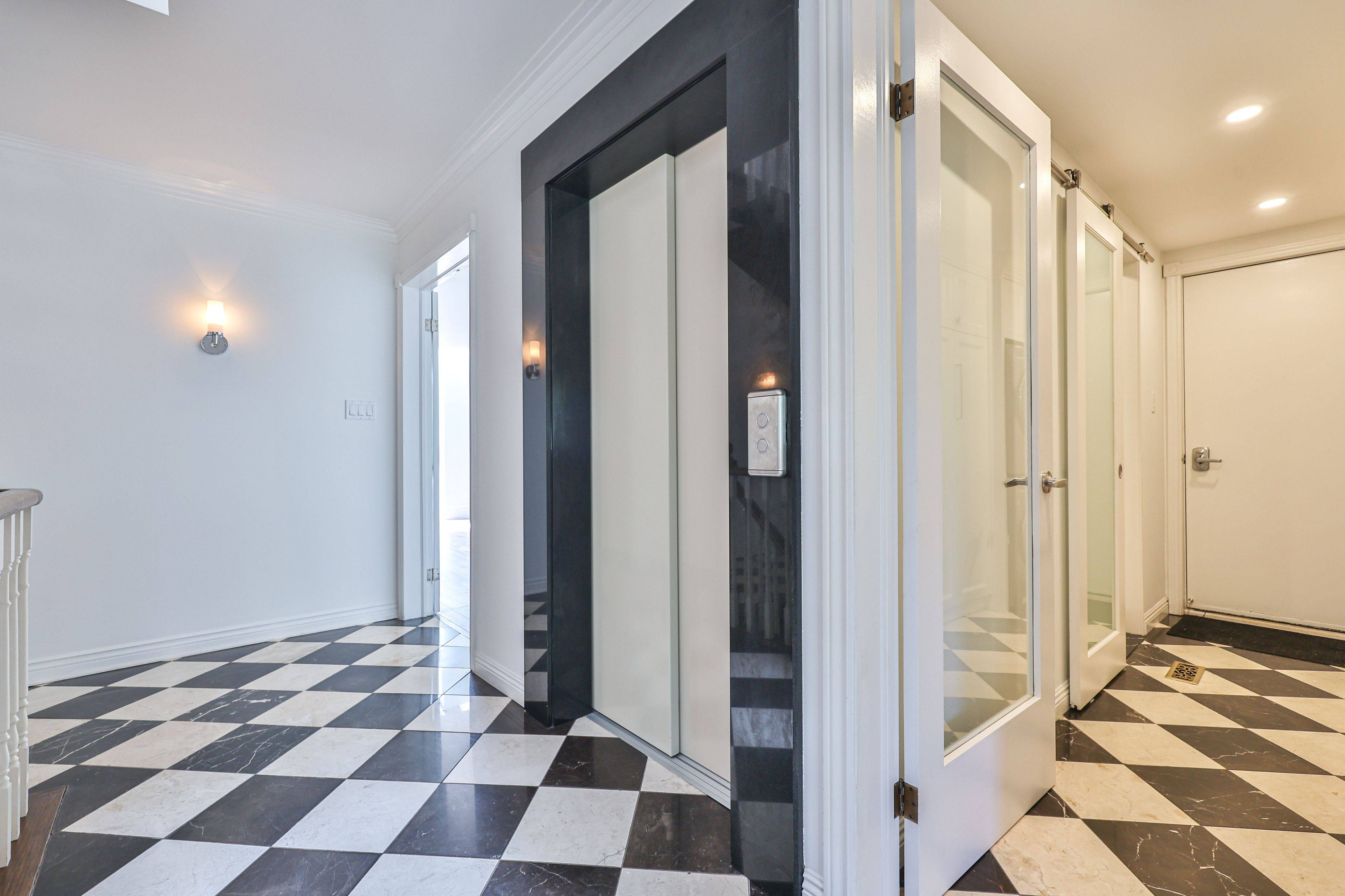 Oakville, ON L6K 3V9,108 Whittington PL