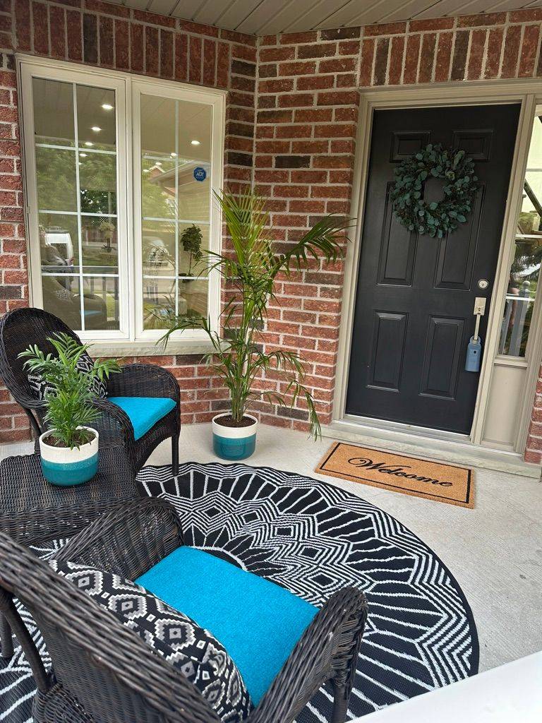 London North, ON N6H 5G1,820 Guildwood BLVD