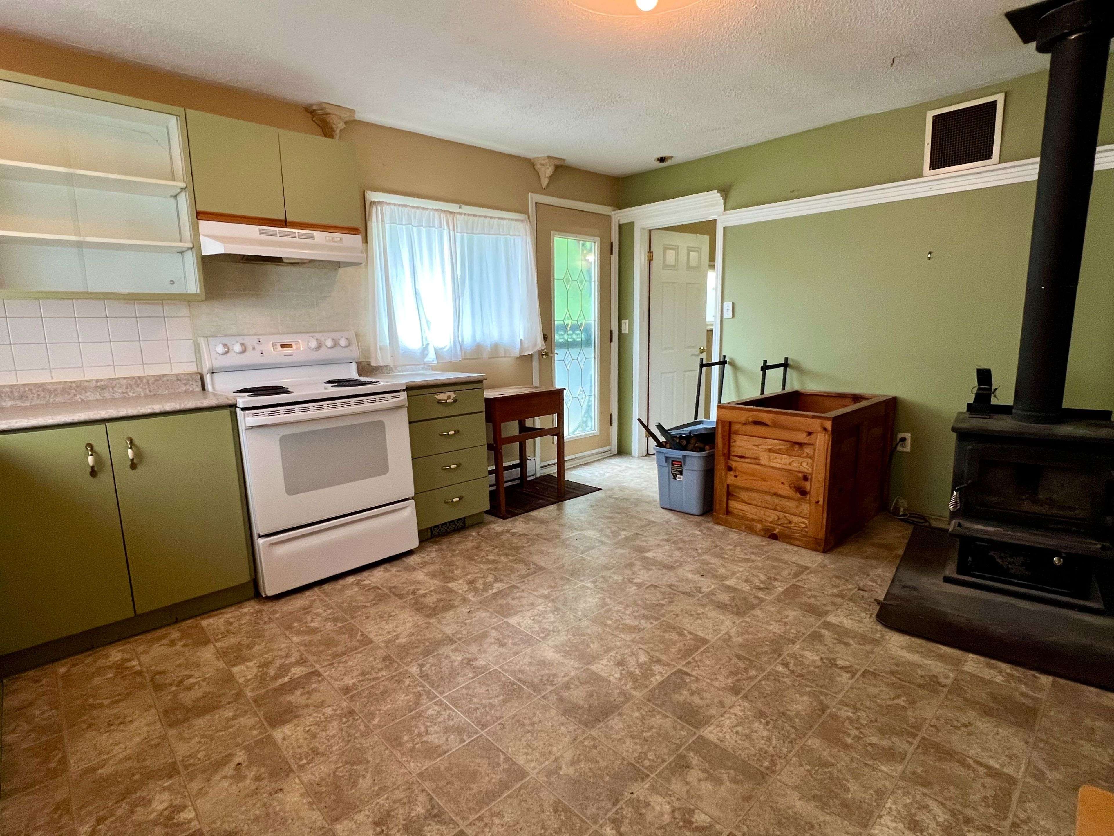 North Bay, ON P1B 1S7,718 Winters ST