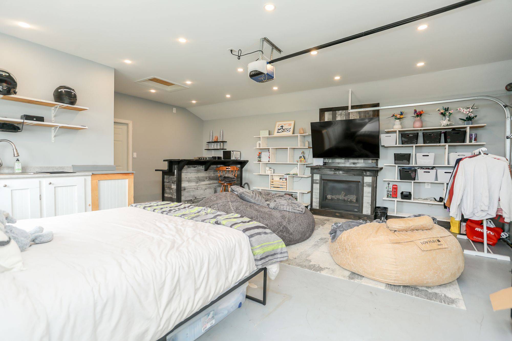 Central Elgin, ON N5R 5A6,139 Coulter AVE