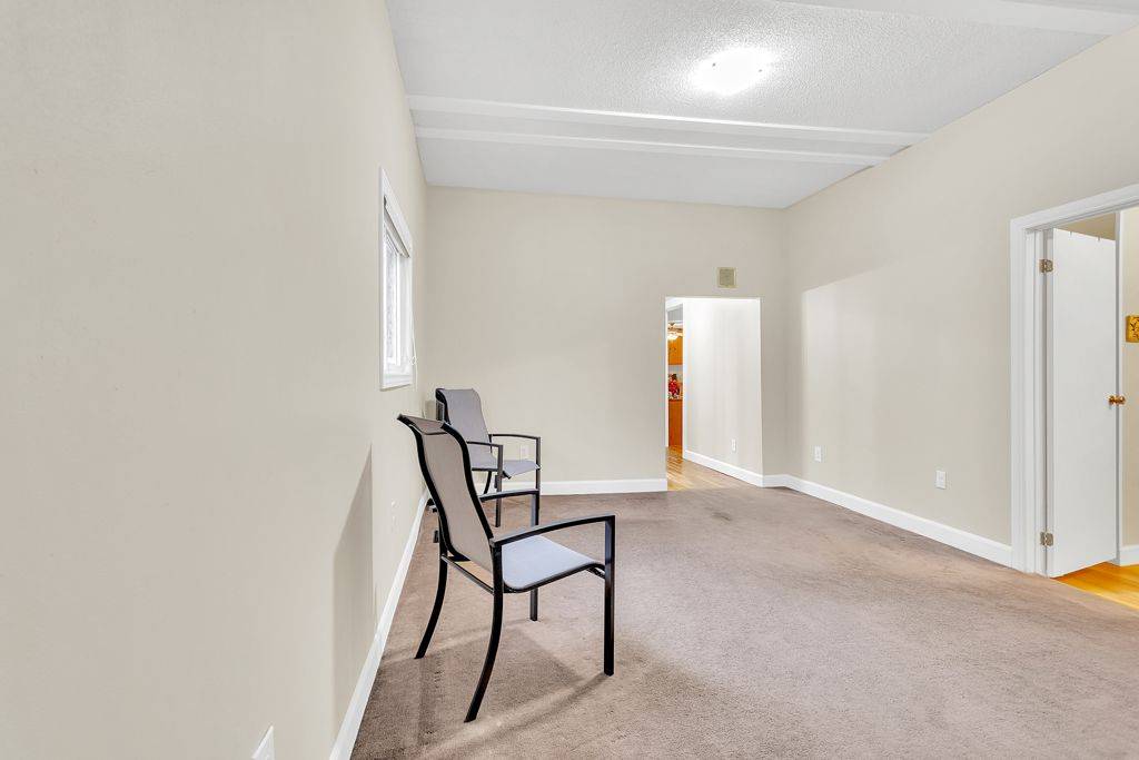 London East, ON N5Z 1M9,762 Little Hill ST