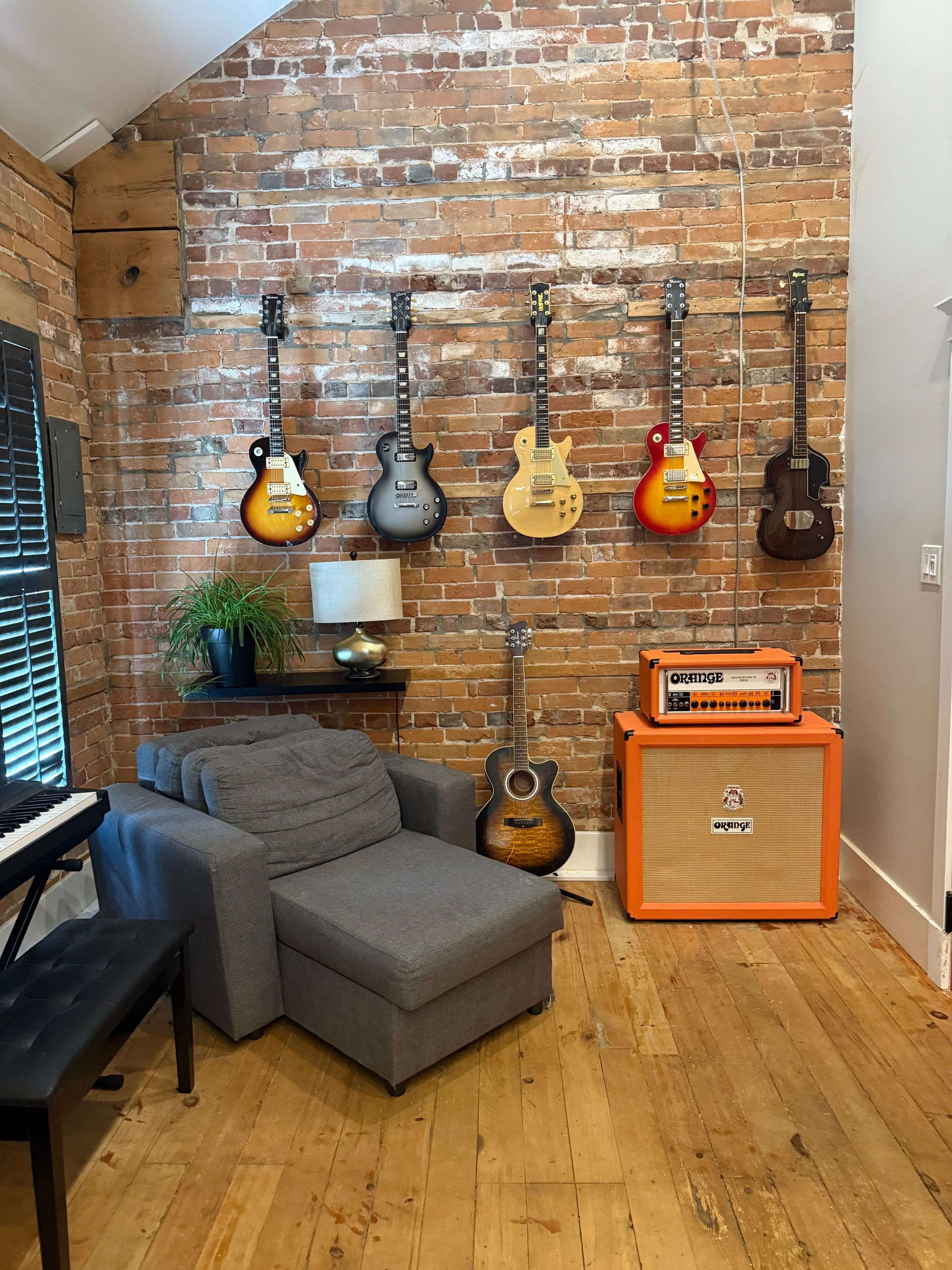 Kingston, ON K7K 1A5,73 Queen ST #Loft