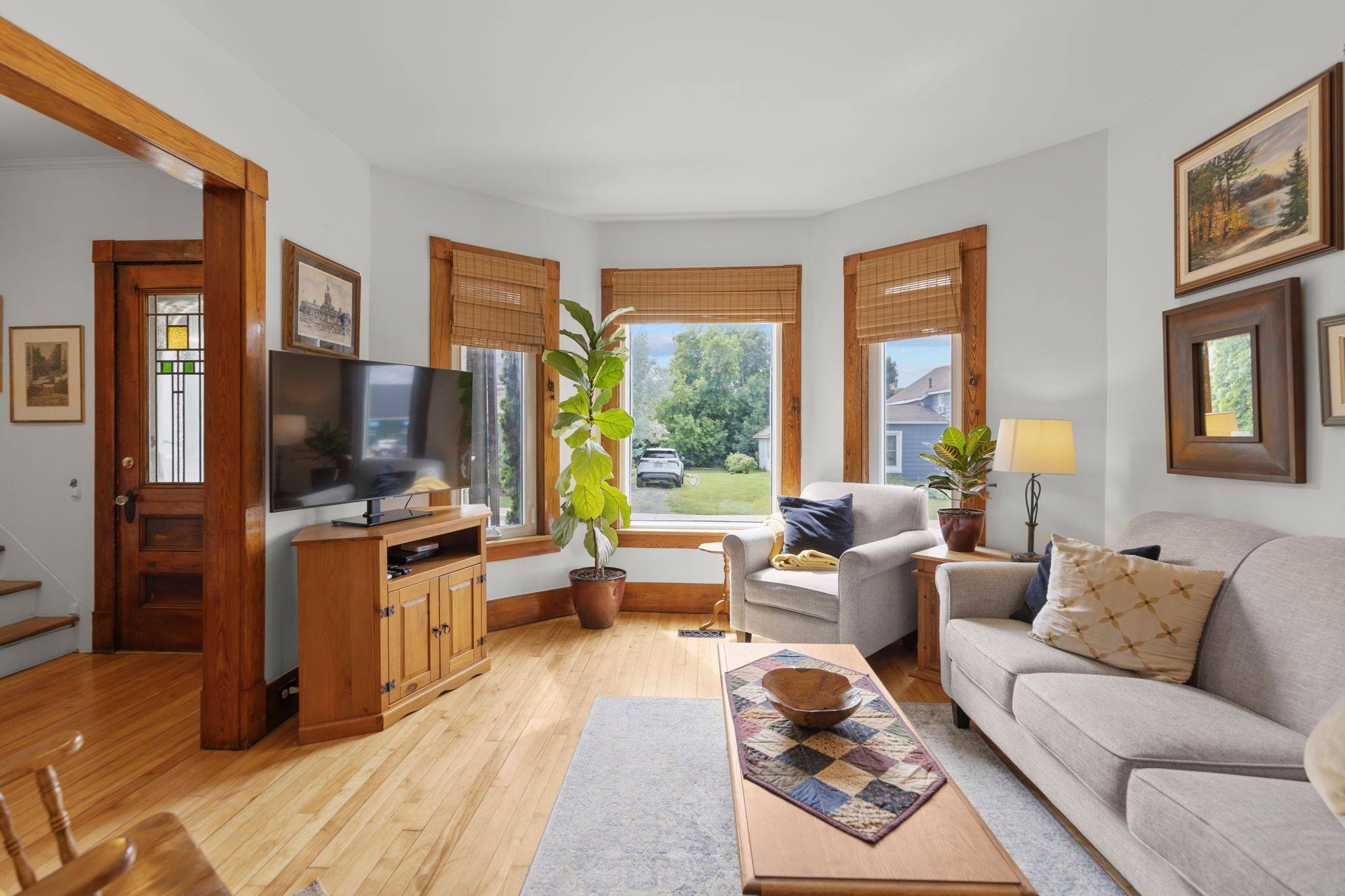 Prescott, ON K0E 1T0,138 Henry ST E