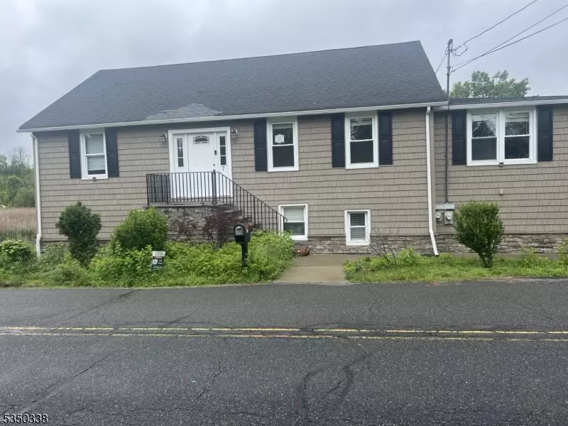 Wantage Twp., NJ 07461,7 Berry Rd