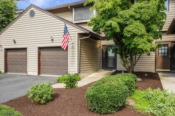 Hampton Twp., NJ 07860,13 Cardinal Ln #13
