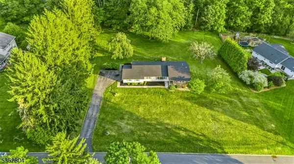 Raritan Twp., NJ 08822,4 Hickory Trl