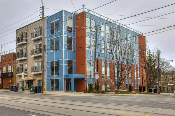 323 Kingston RD S #203, Toronto E02, ON M4L 1T8