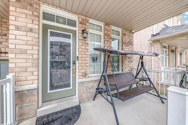 Pickering, ON L1X 0C9,1526 Dusty DR