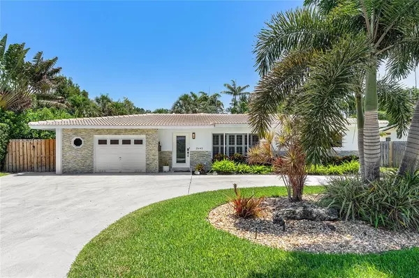 Lighthouse Point, FL 33064,2642 NE 26th Ter