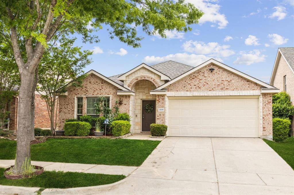 Heartland, TX 75126,2041 Lake Trail Drive