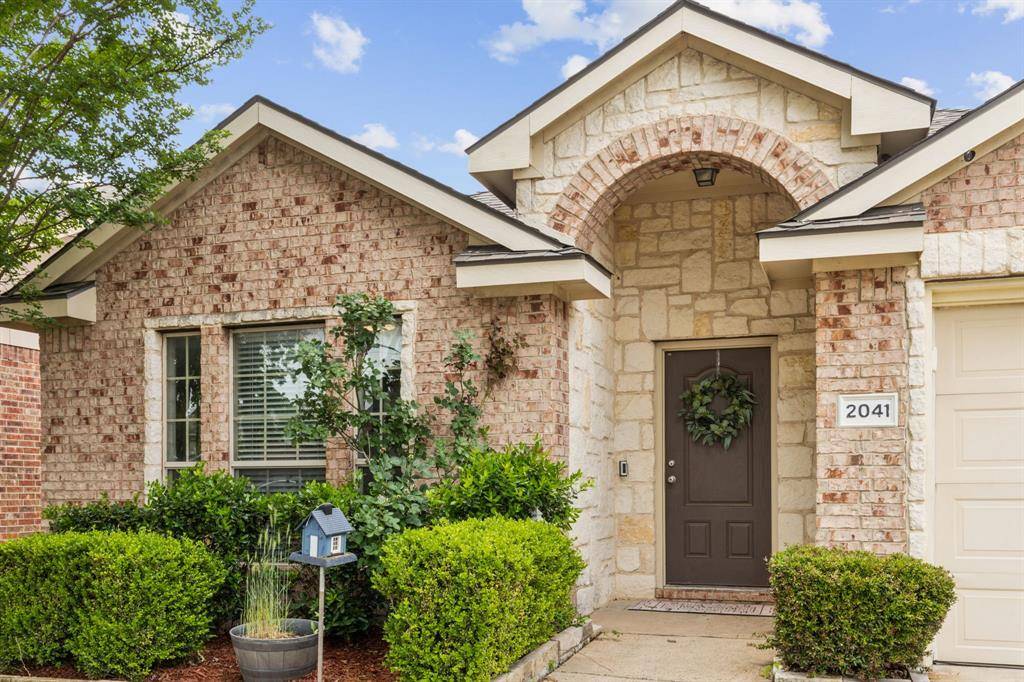 Heartland, TX 75126,2041 Lake Trail Drive