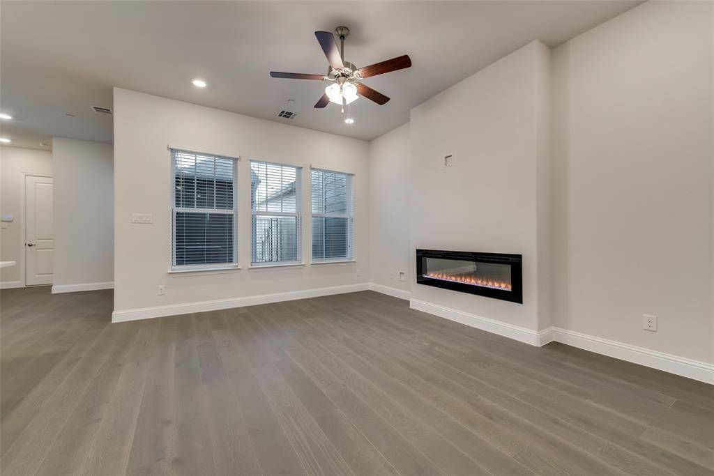 North Richland Hills, TX 76180,8941 Grand Avenue