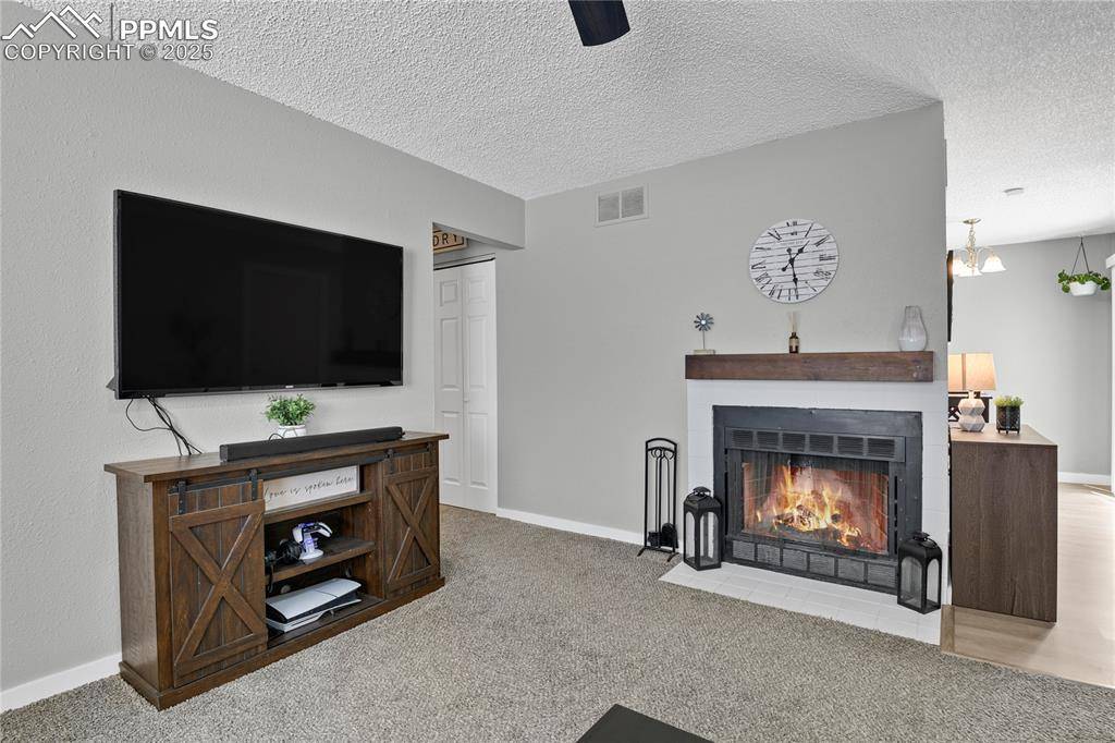 Colorado Springs, CO 80915,2185 Ambleside DR