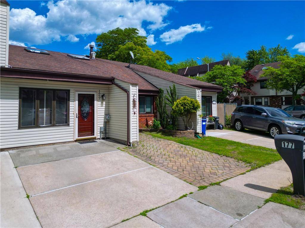 Staten  Island, NY 10312,177 Russek DR #1
