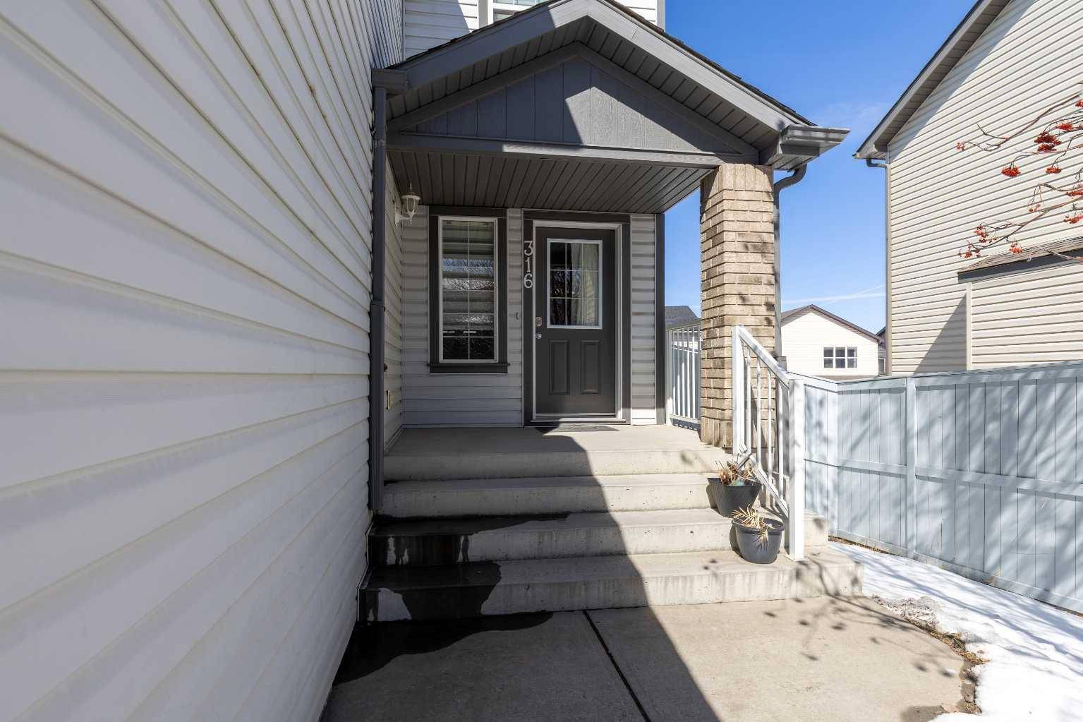 Airdrie, AB T4B 0C1,316 Morningside CRES SW