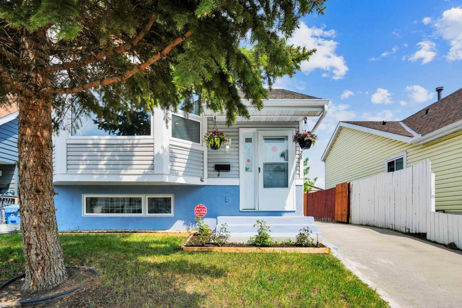 Calgary, AB T2A 6S6,76 Aberfoyle Close Northeast