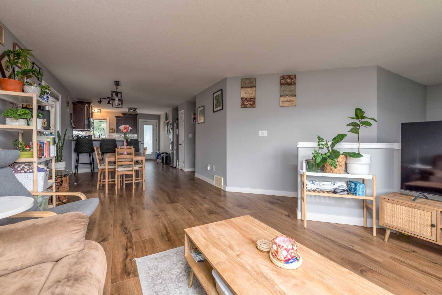 Lloydminster, SK S9V 1X1,4802 16 ST