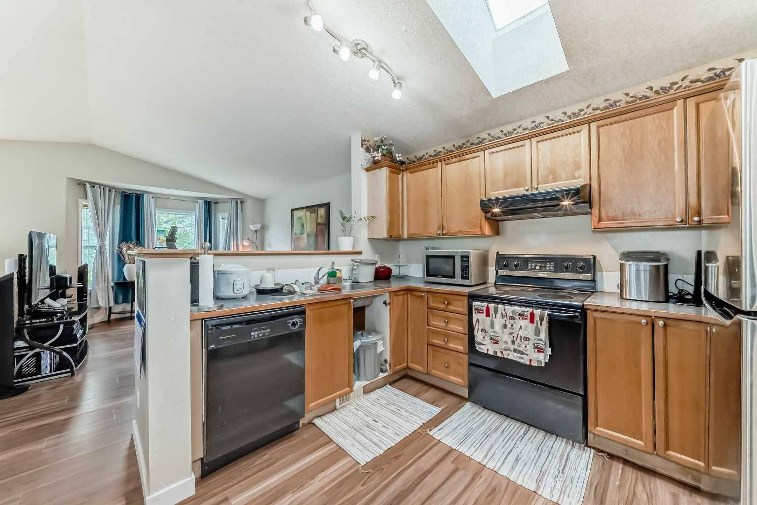 Calgary, AB T2Y 4E1,48 Bridleridge RD Southwest