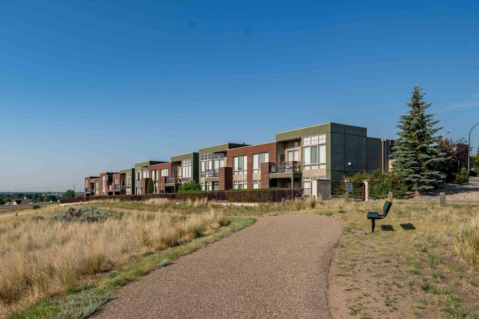 26 Palisades Mews NE, Medicine Hat, AB T1C2B5